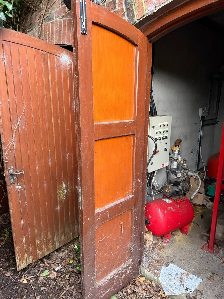 Outdoor doors - Image 2