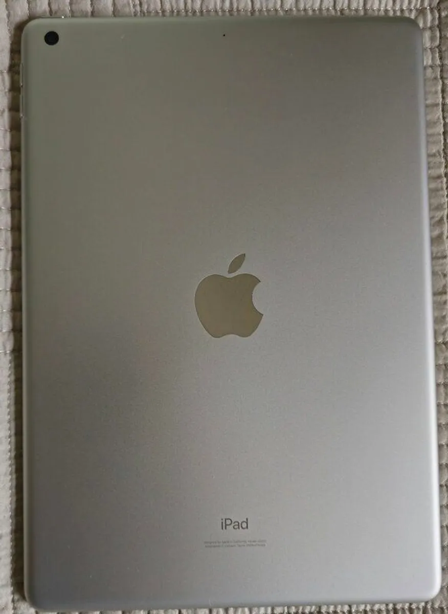 iPad 9th gen 64gb - Image 3