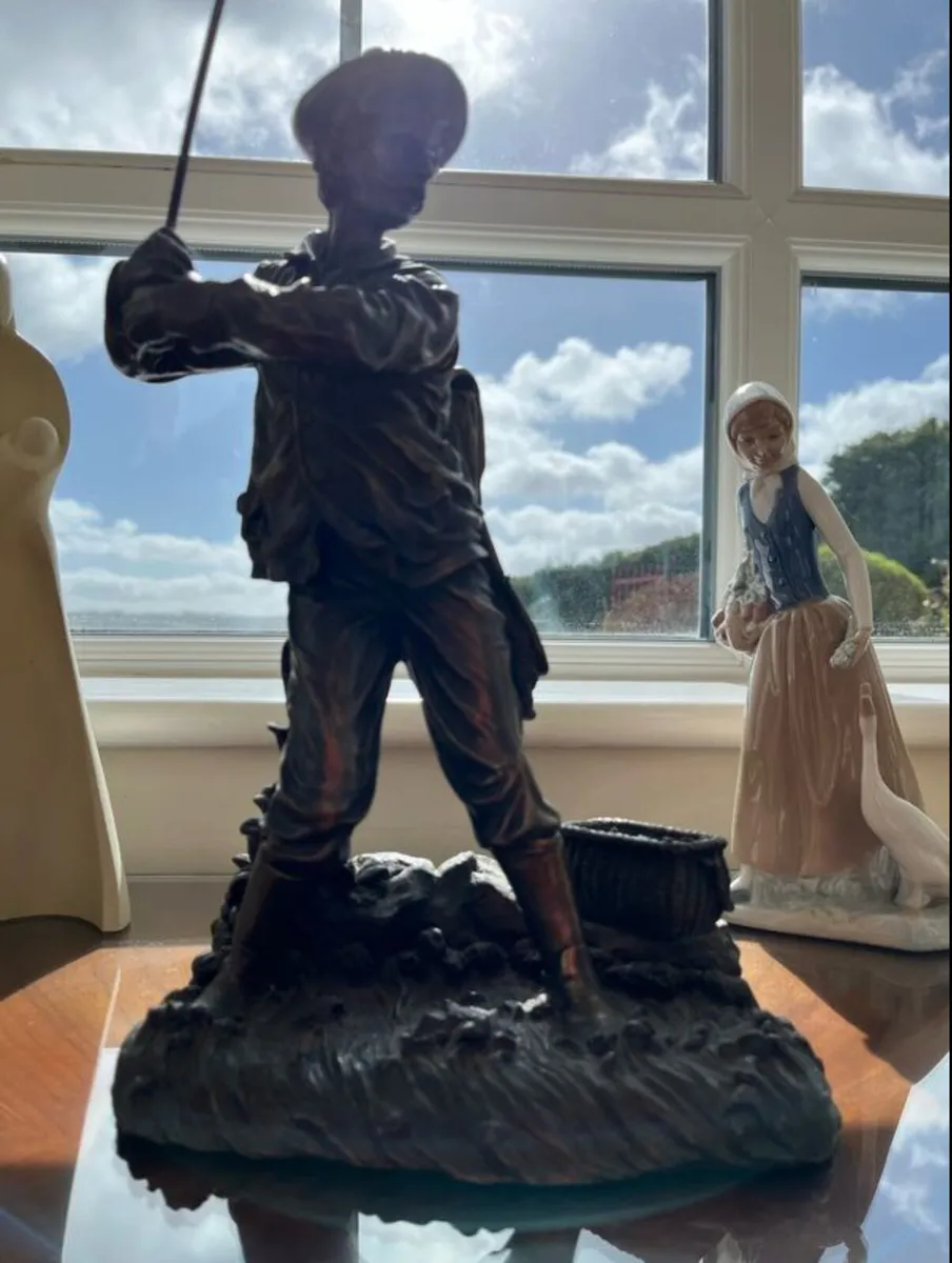 Vintage fisherman figurine - Image 1