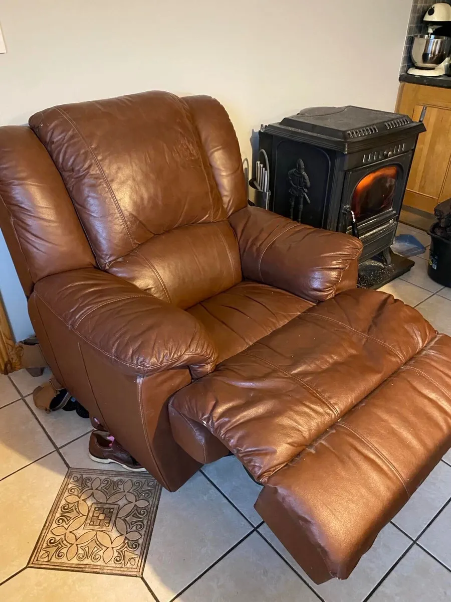 A  2 seater &  2 Armchairs :Real Leather recliners - Image 4
