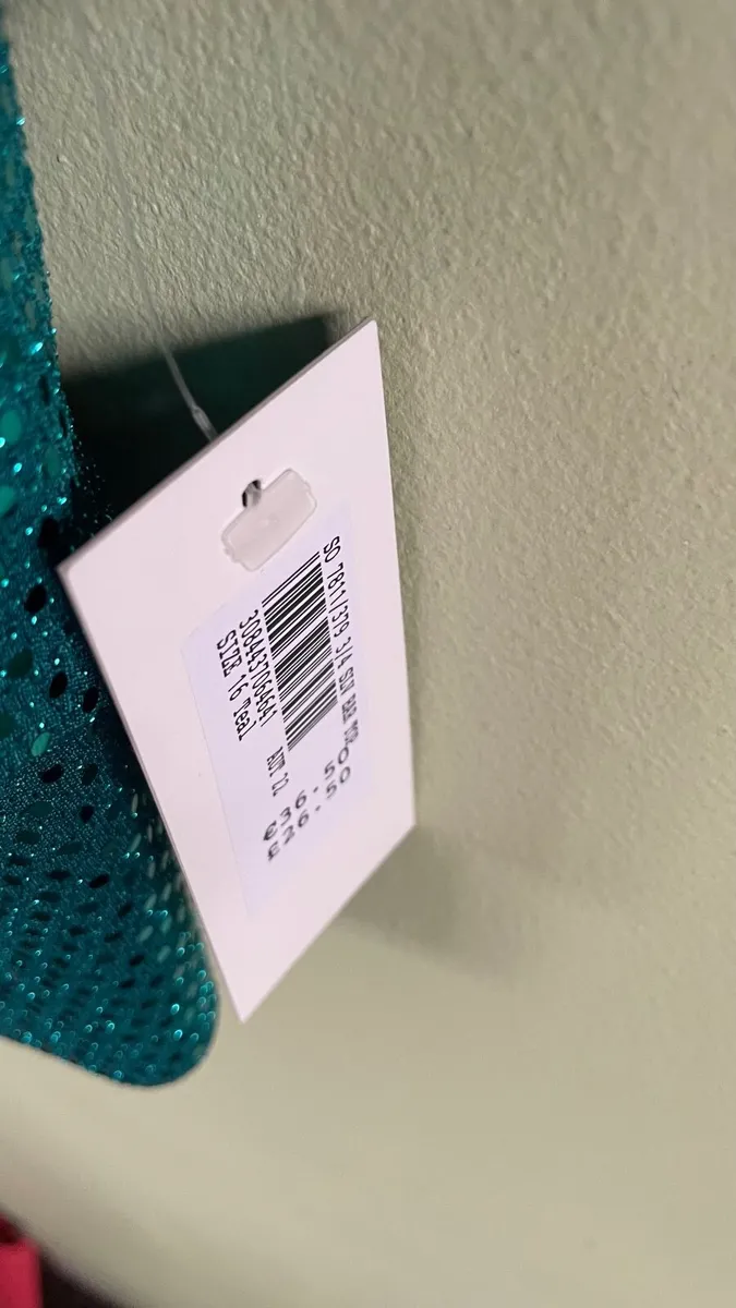 New women’s top 16 - Image 3