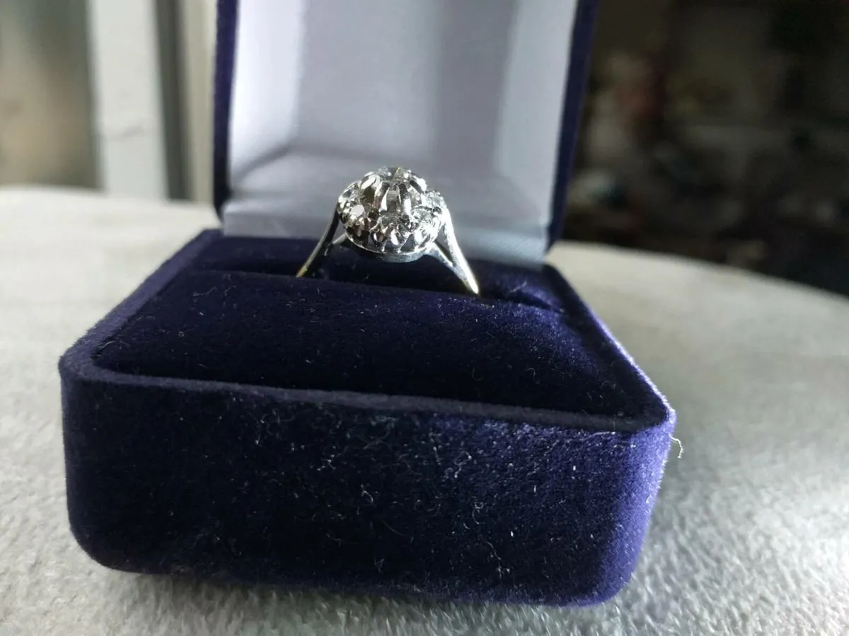 1970 Diamond Engagement ring. - Image 4