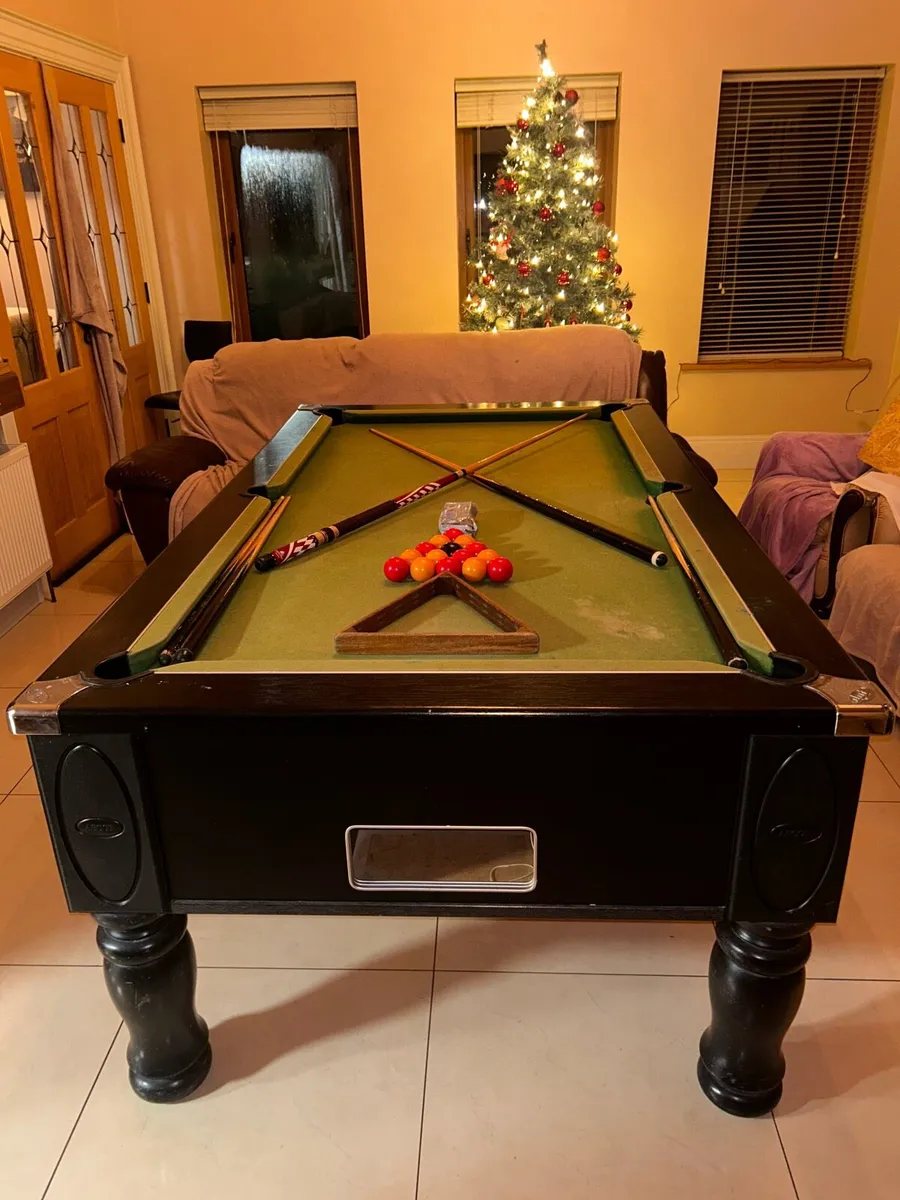 Pool table - Image 2