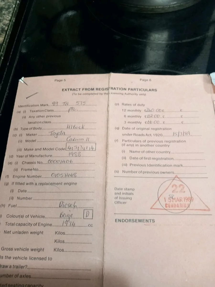 Toyota carina (log book) - Image 1