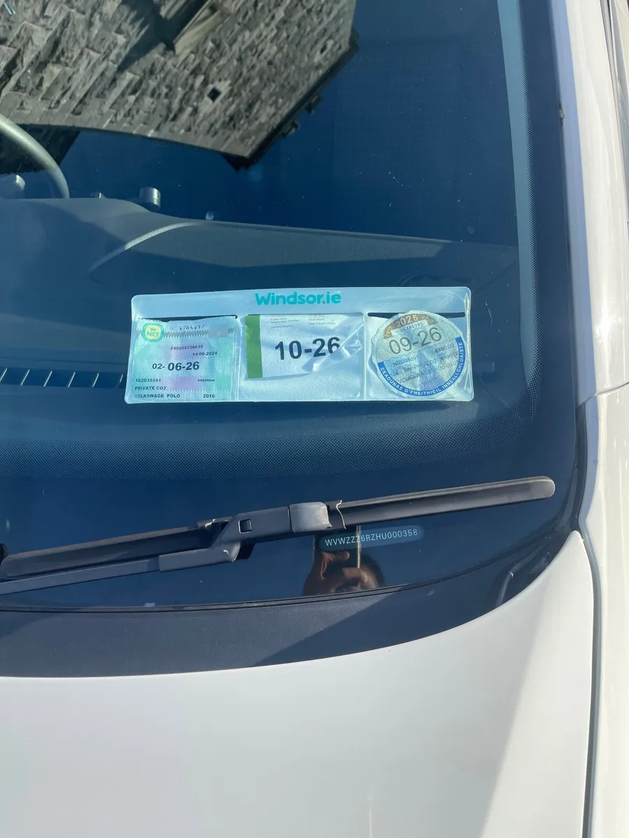 Volkswagen Polo 2016 - Image 2