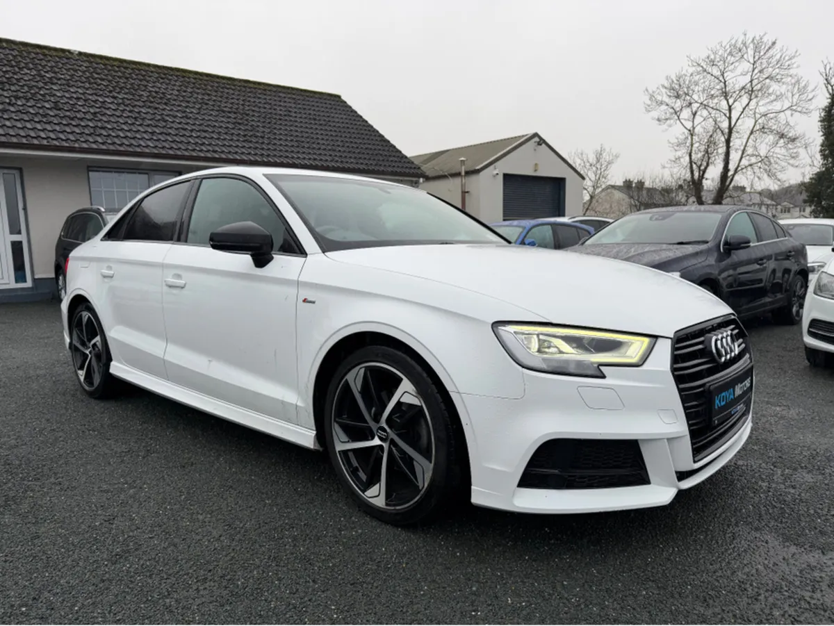 Audi A3 1.0 30 TFSI LIMOUSINE 116HP S LINE BLACK E - Image 3
