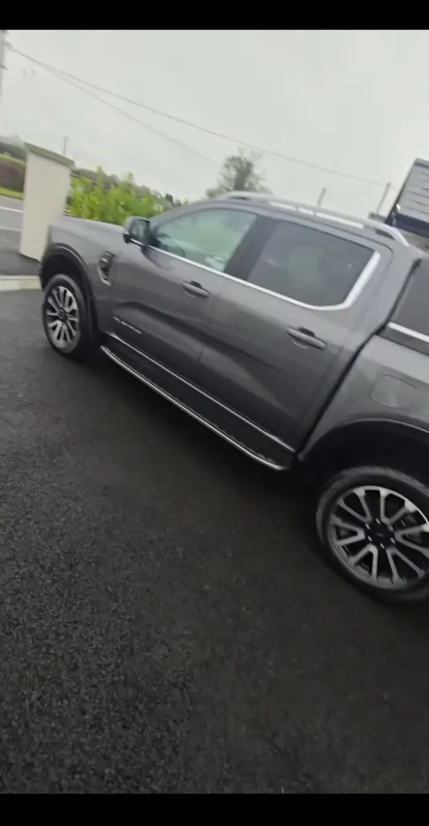 2025 Ford Ranger Platinum 3.0TD V6 - Image 3