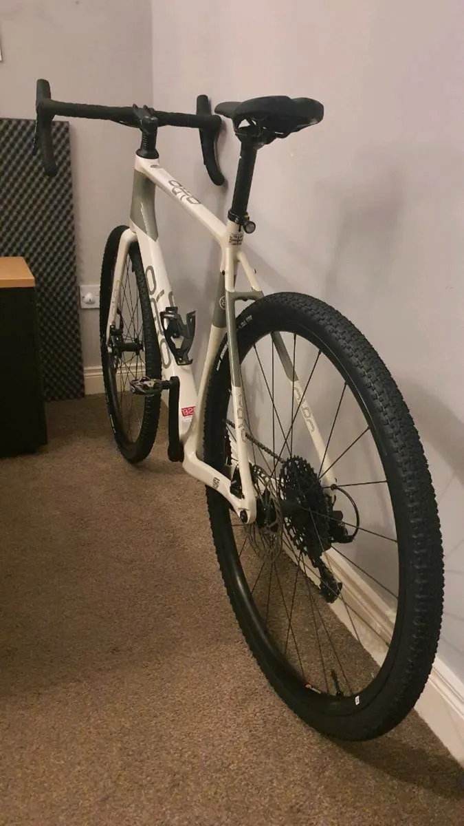 Orro Terra C gravel bike-carbon frame "As New" - Image 3