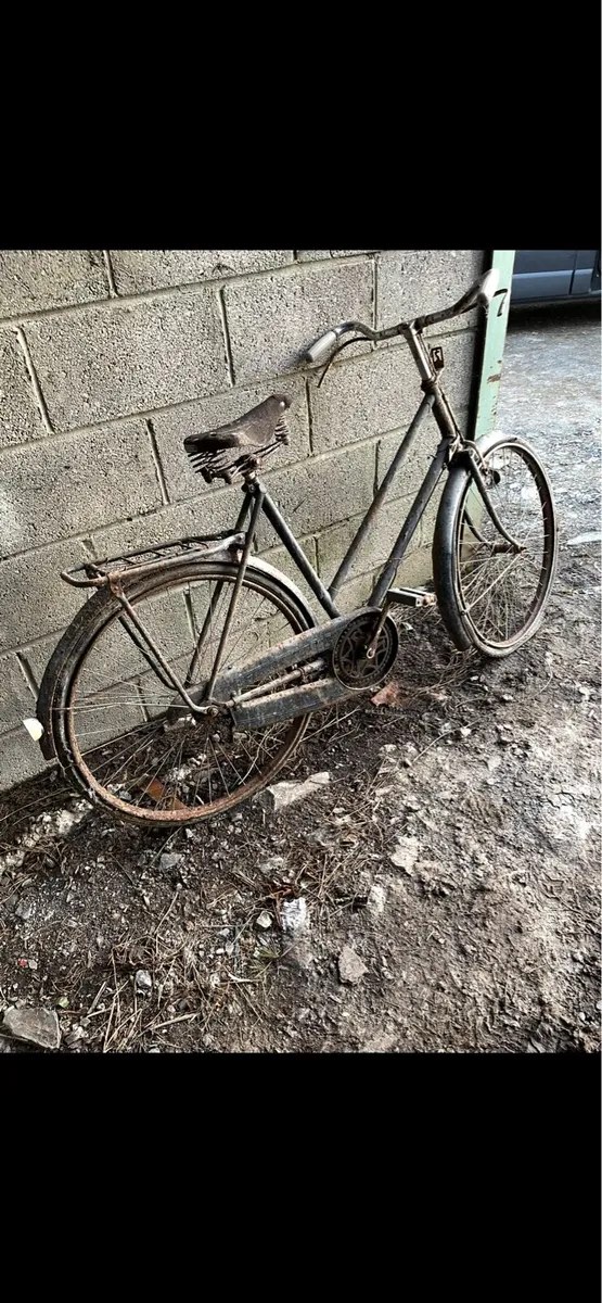 2 high nelly bicycles - Image 1