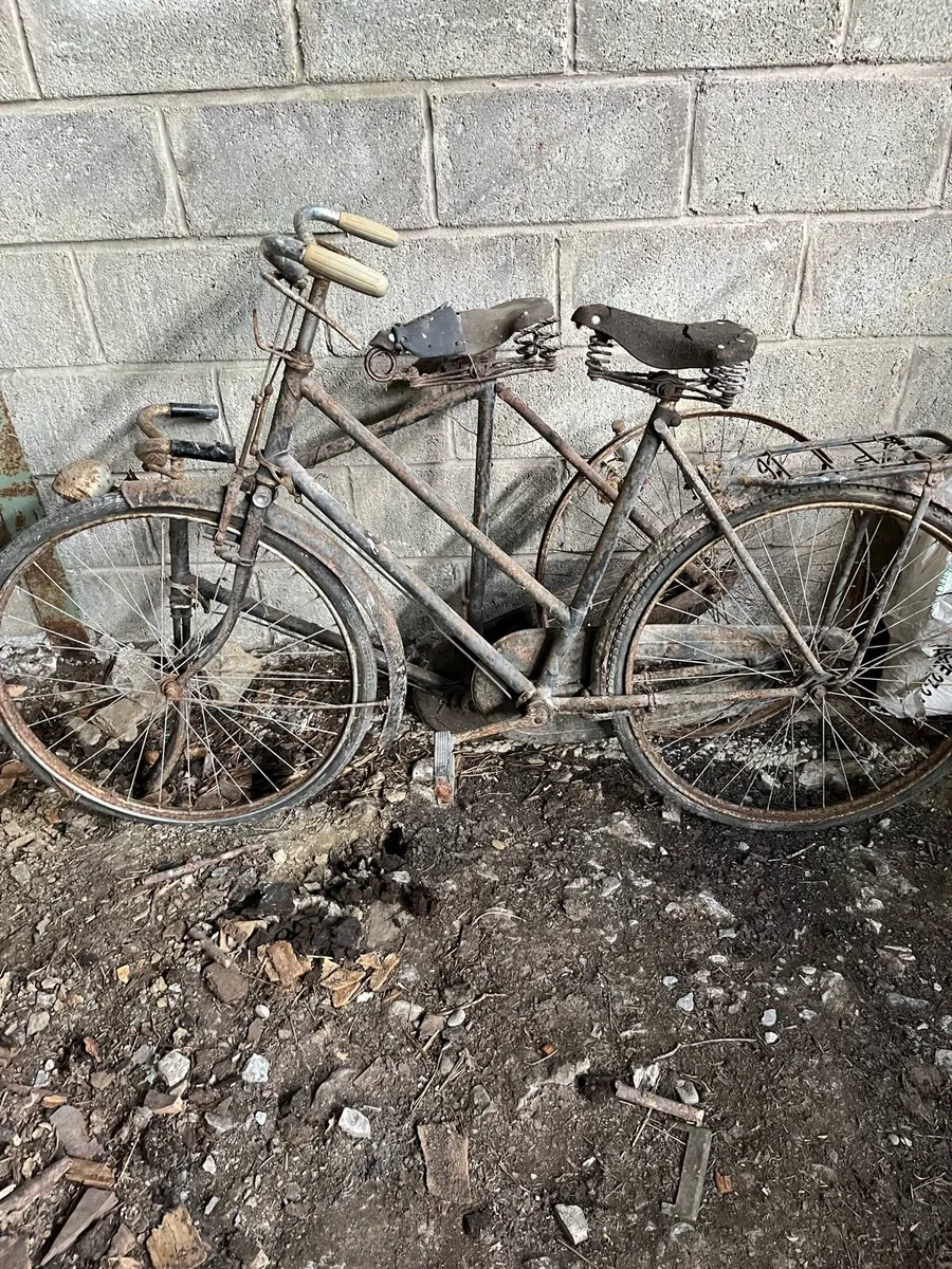 2 high nelly bicycles - Image 3