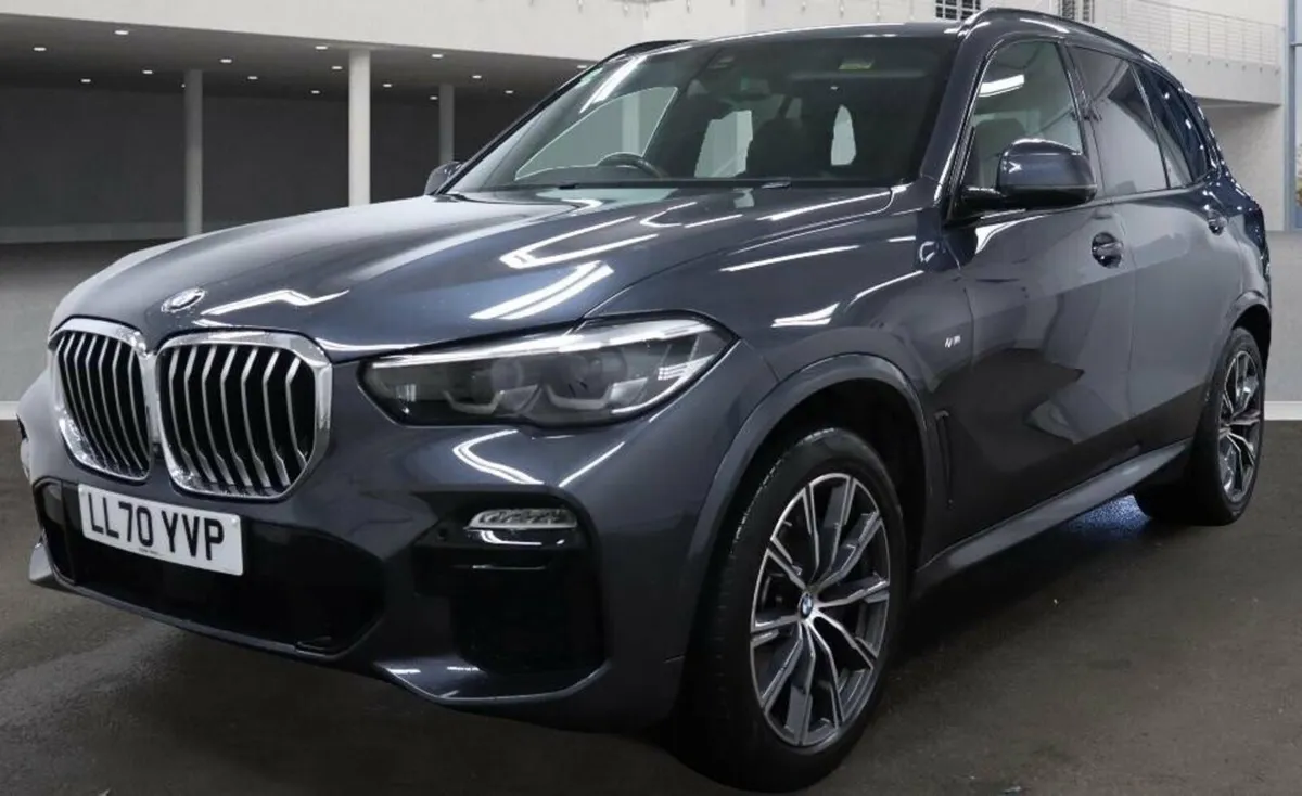 3.0 30d MHT M Sport SUV 5dr Diesel Hybrid Auto xDr - Image 2