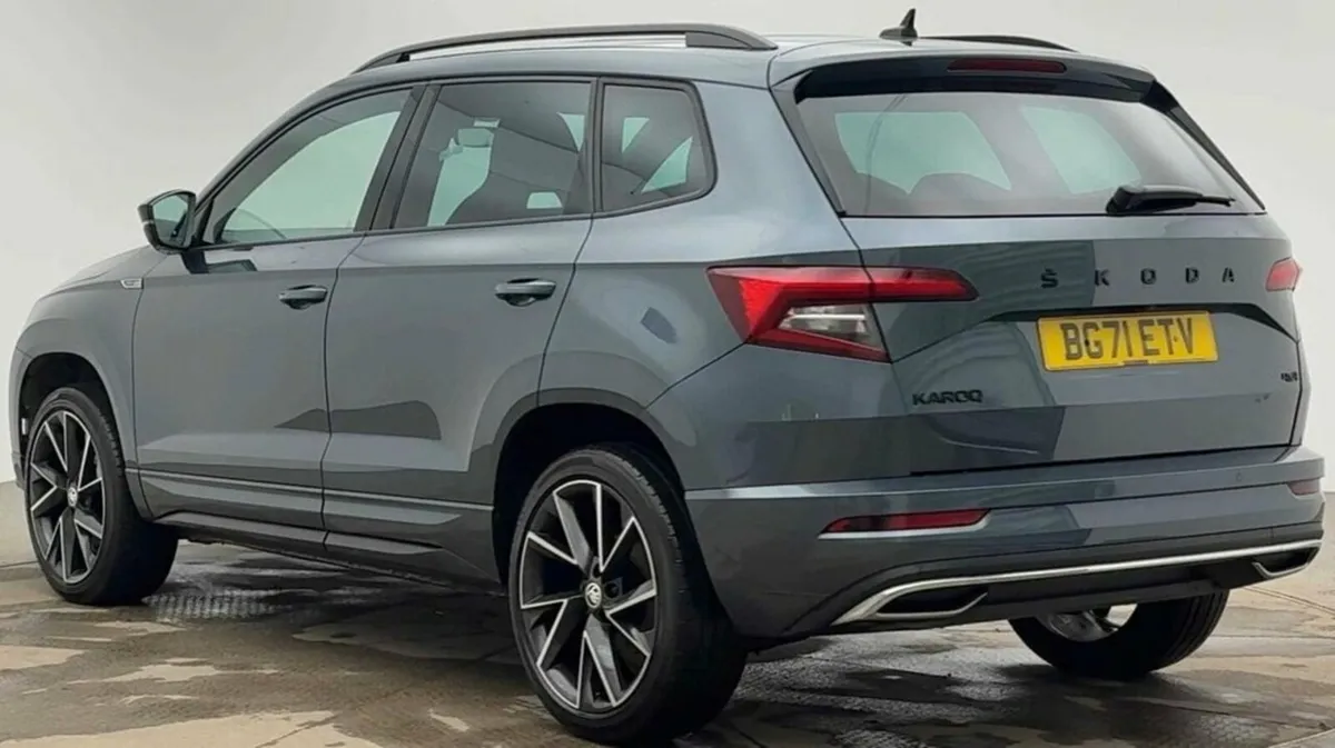 2.0 TDI SportLine SUV 5dr Diesel DSG 4WD Euro 6 (s - Image 3