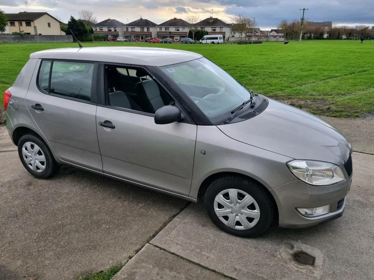 Skoda fabia 1.2 low mileage - Image 1