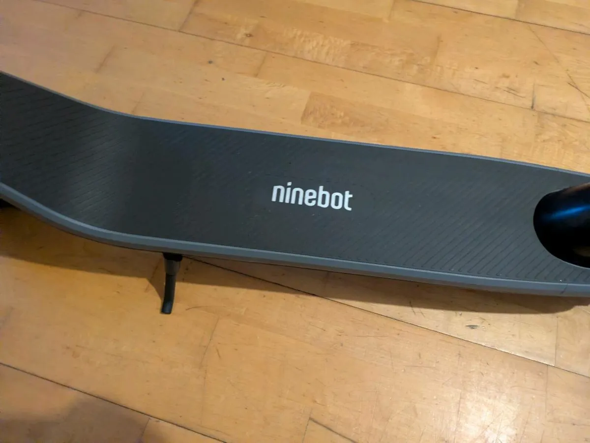 Ninebot E2 Plus II electric scooter - Image 3