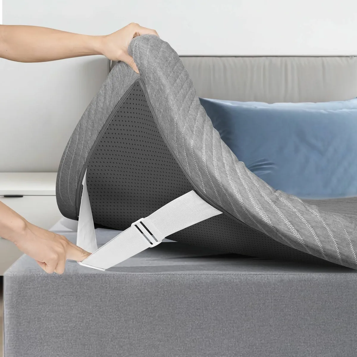 Frideko Gel Memory Foam Mattress Topper Double - Image 1