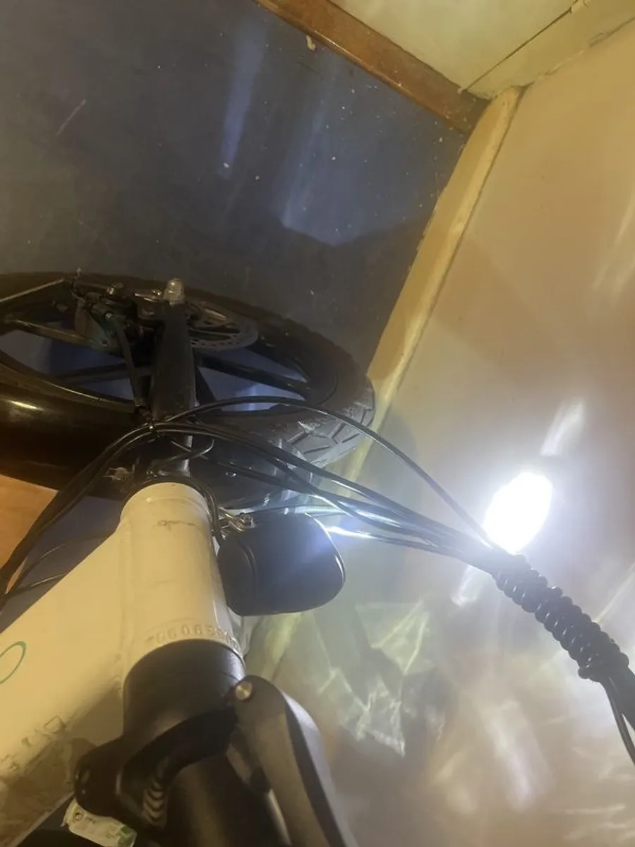 Fido small wheel not big chunky wheel bike - Image 3