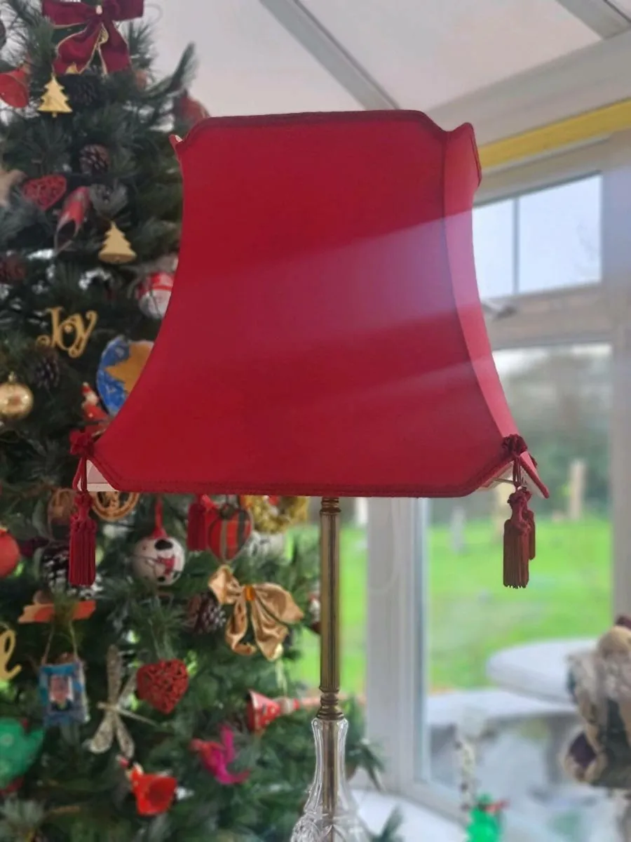 Vintage brass and crystal floar lamp - Image 2