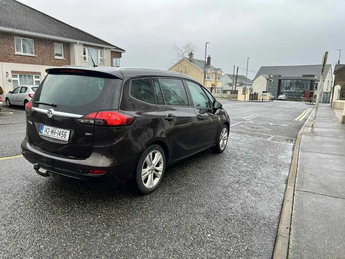 Vauxwall Zafira 2.0 diesel With 140.000 miles - Image 4