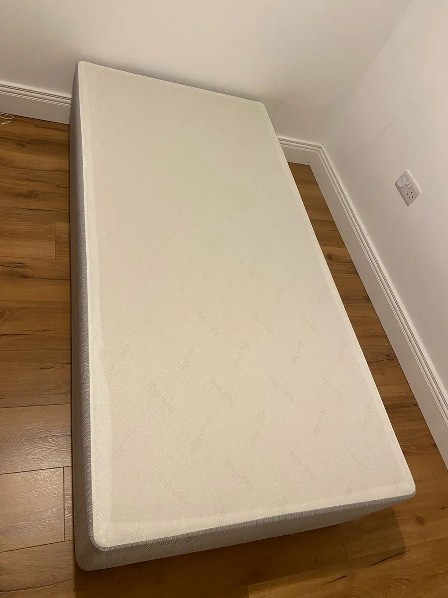 Single Divan bed base x2 - brand new! - Image 2