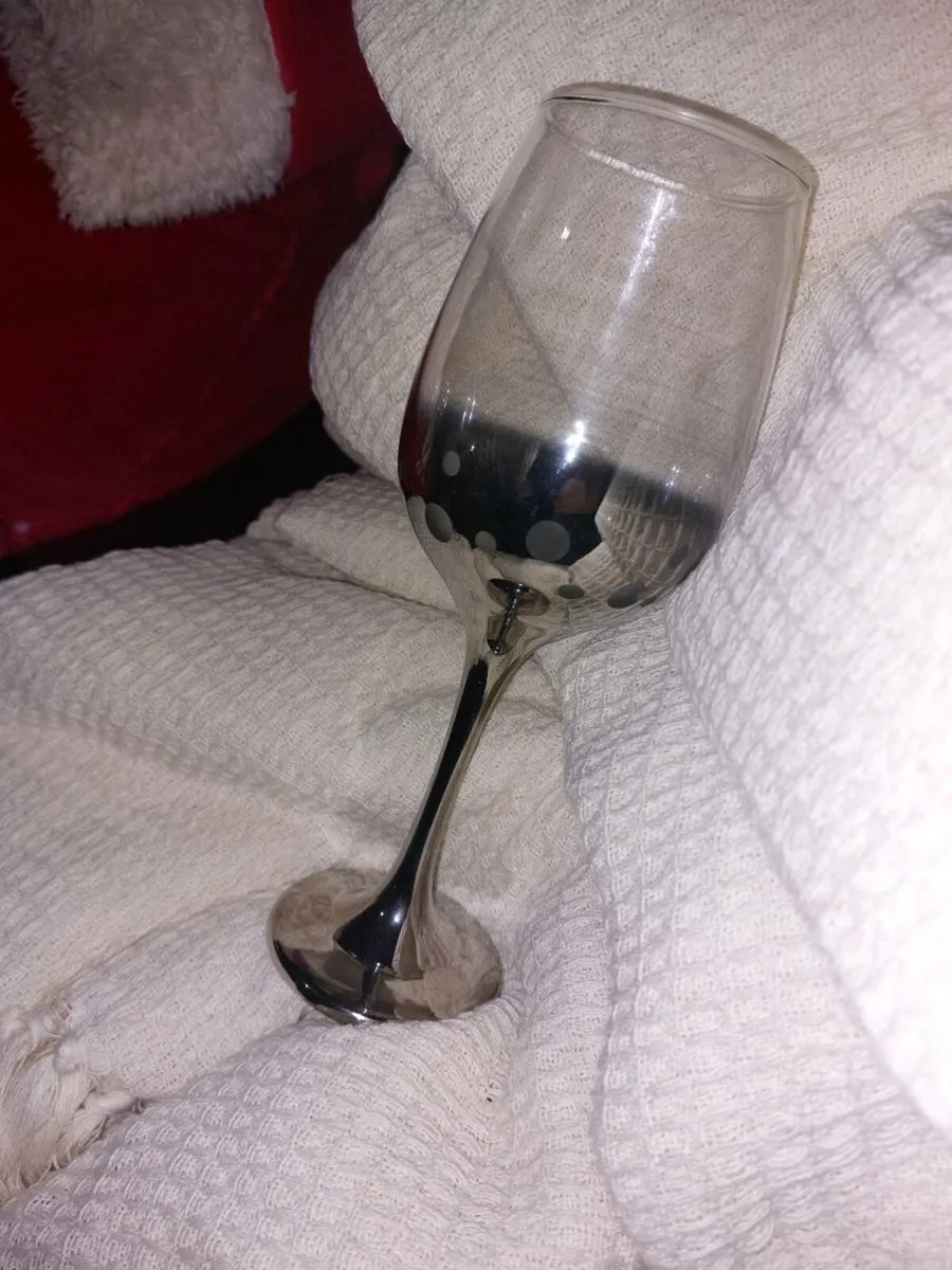 Pewter stemmed Vintage Wine Glasses - Image 4