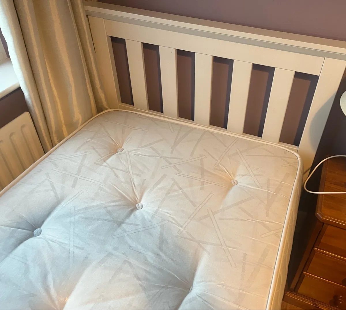 Single bed - Image 1