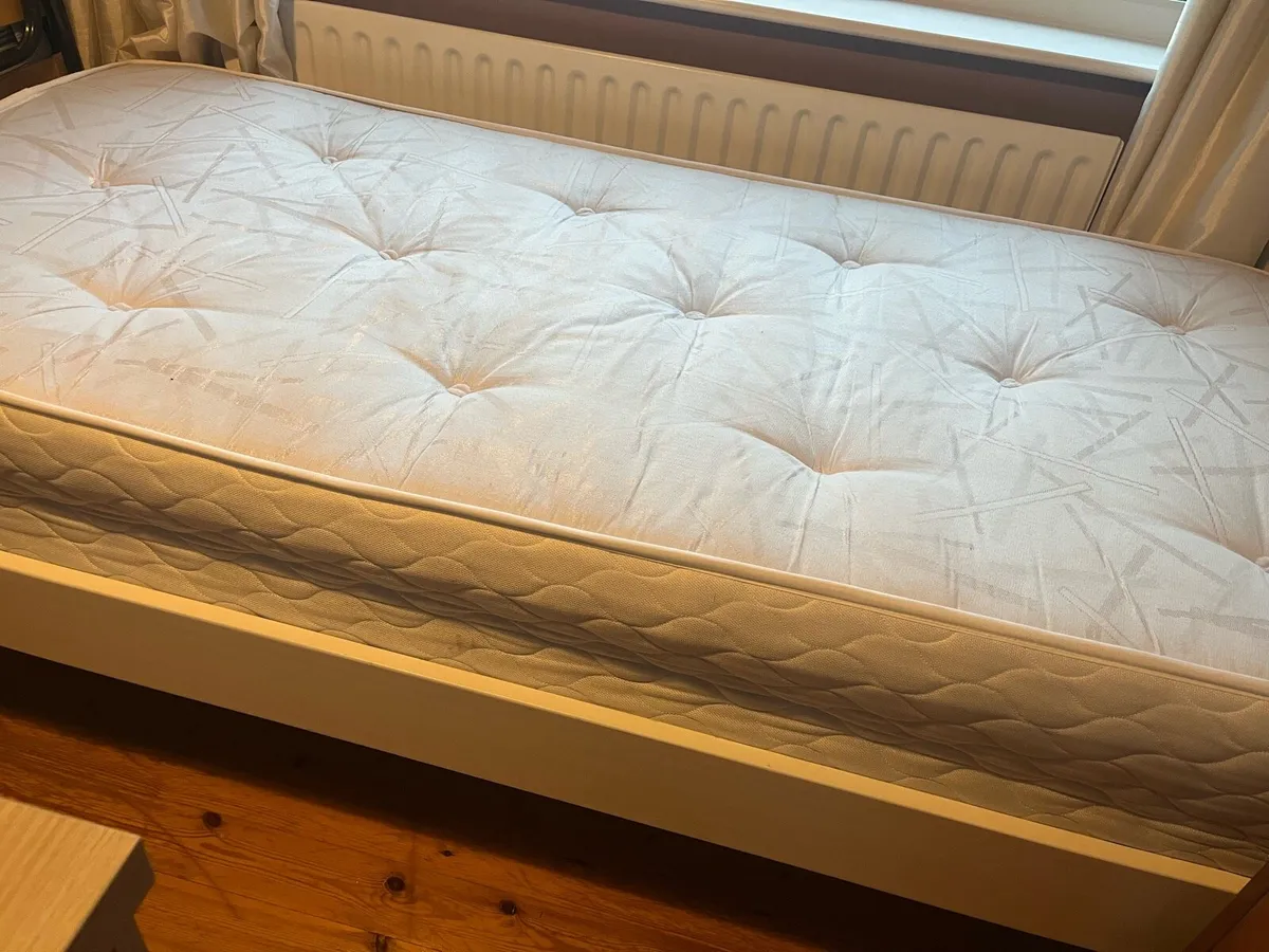 Single bed - Image 4