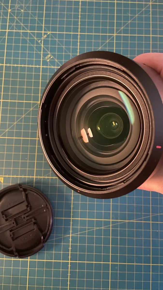 SONY Fe 24-70mm f2.8 lens - Image 2