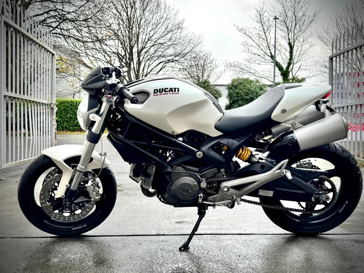 Ducati Monster 696 2009 - Image 3