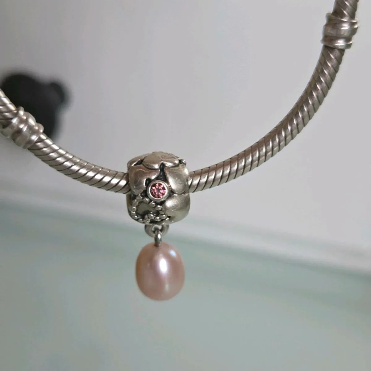 Pandora heart sparkly with pink pearl charm - Image 1