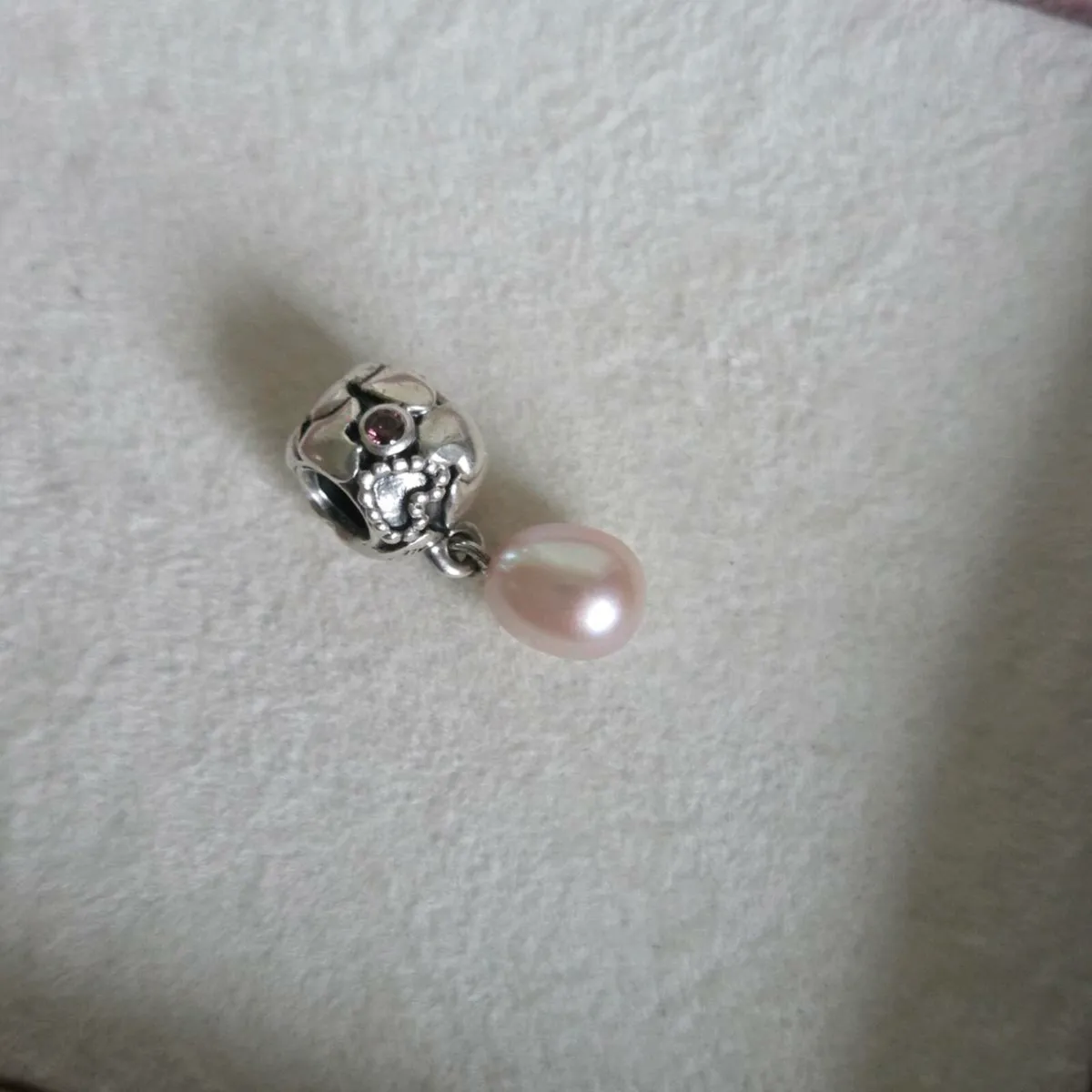 Pandora heart sparkly with pink pearl charm - Image 2