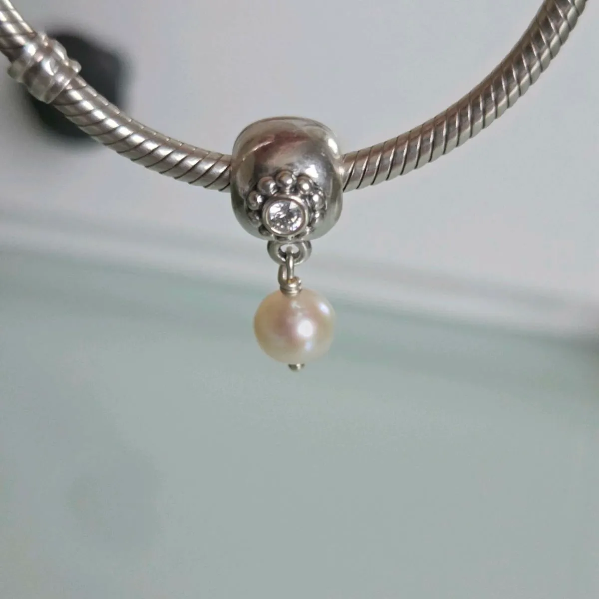 Pandora Sterling silver 925 charm clip pearl - Image 1