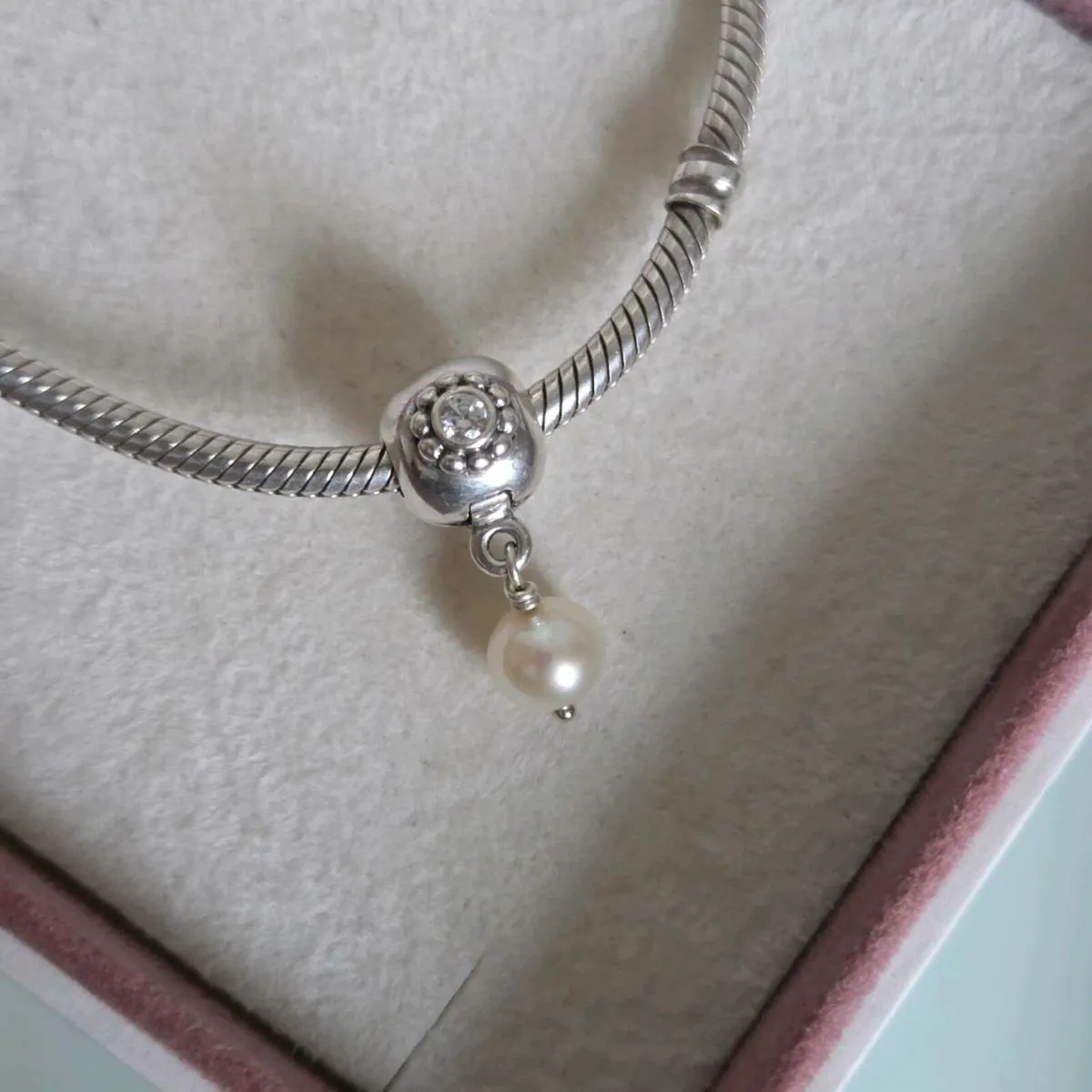 Pandora Sterling silver 925 charm clip pearl - Image 2
