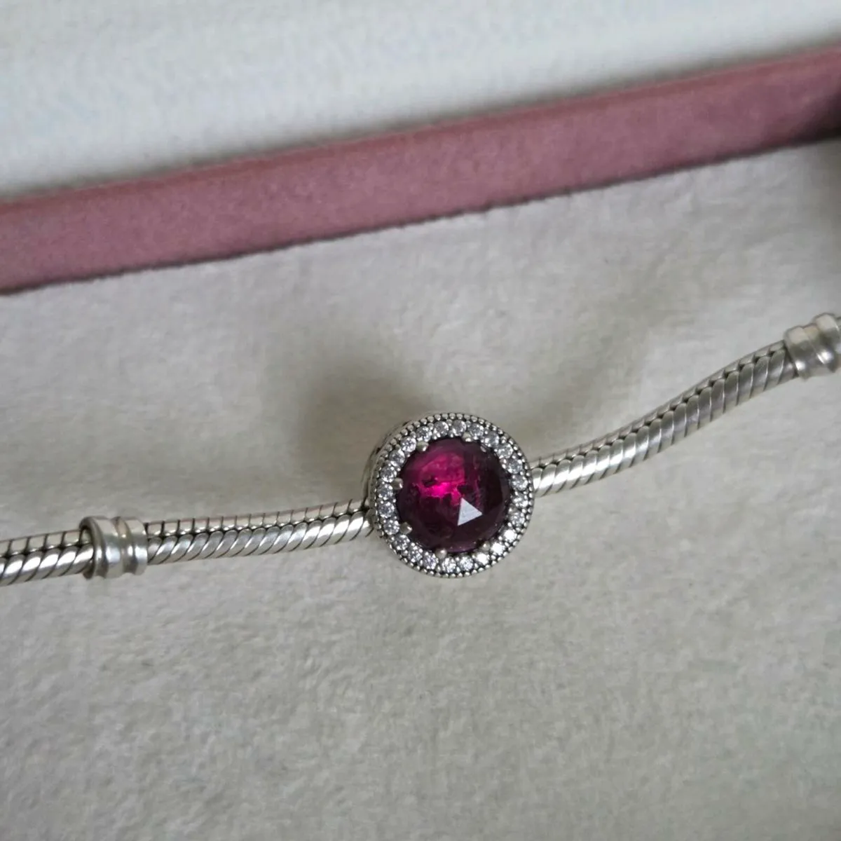 Pandora Disney Belle's Radiant Rose Charm - Image 3