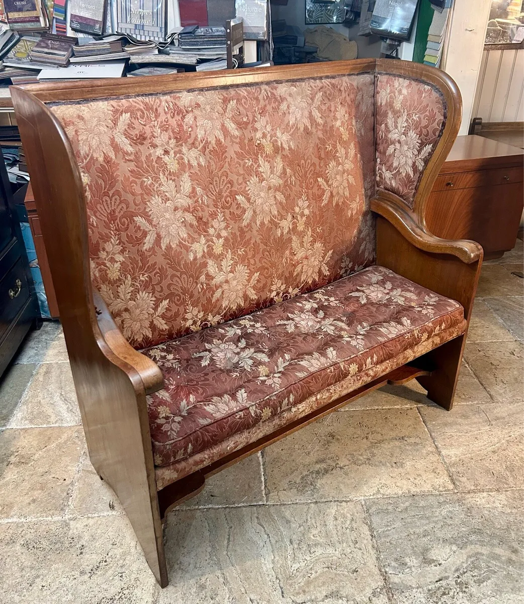 Antique settle - Image 1