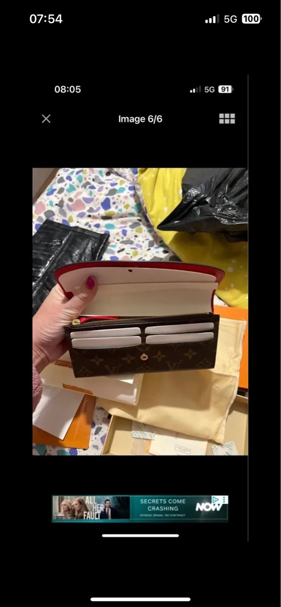 Louis Vuitton Wallet - Image 4