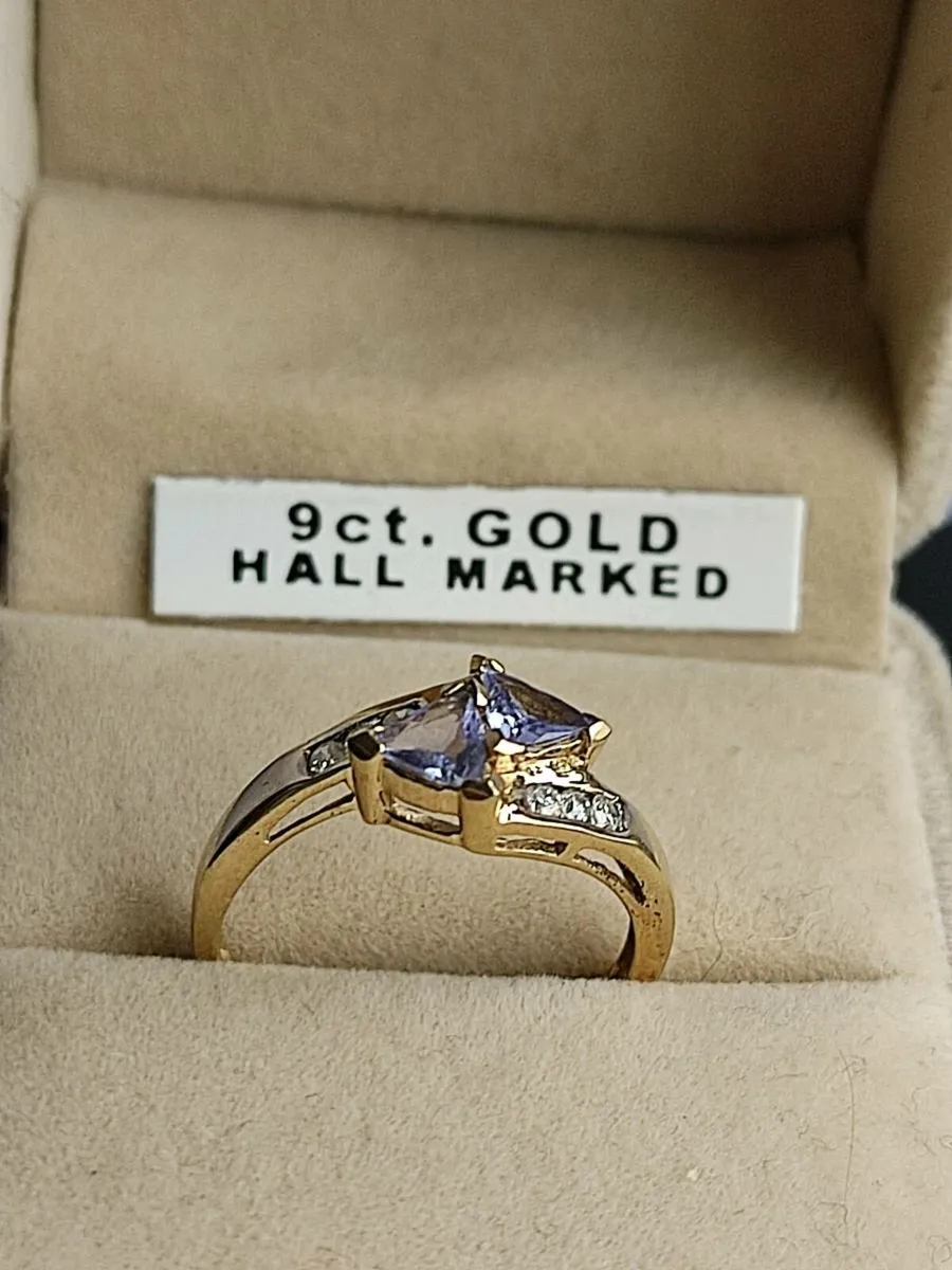 Vintage 9 CT Gold Diamonds rings size D 17.3 -5 mm - Image 2