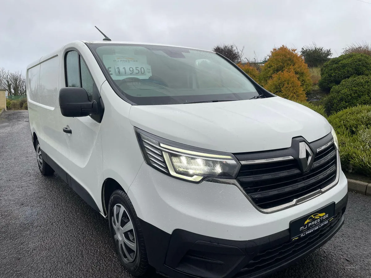 Renault Trafic LWB DIESEL - Image 4
