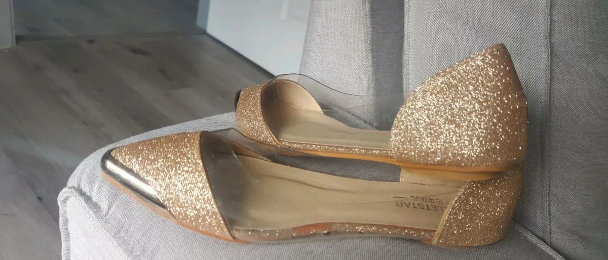 Gold glitter ballerina UK 2 new - Image 3