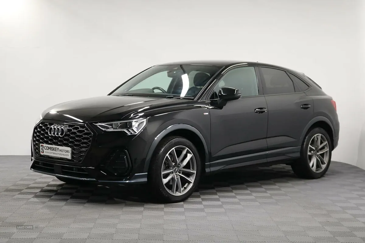 Audi Q3 TFSI CoD Black Edition - Image 3