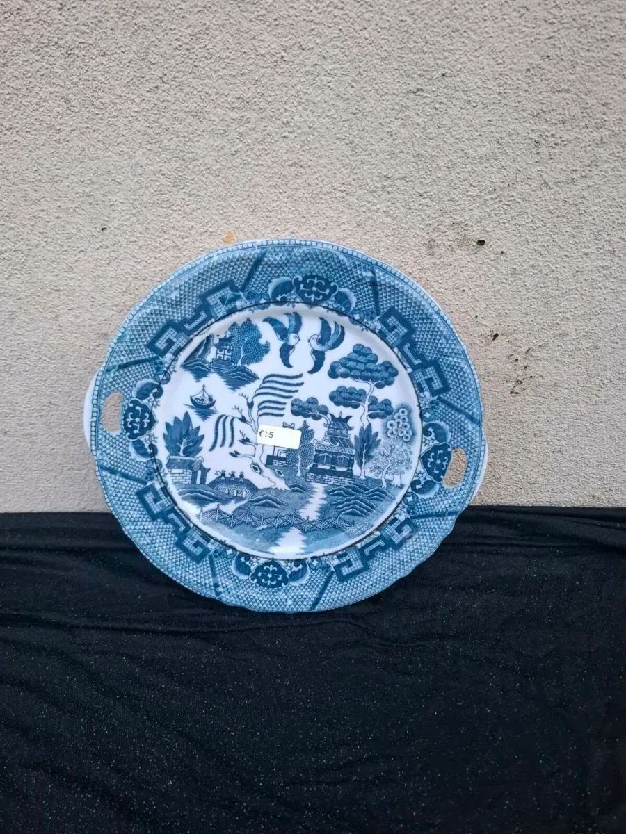 China blue willow style plate postage possible - Image 1