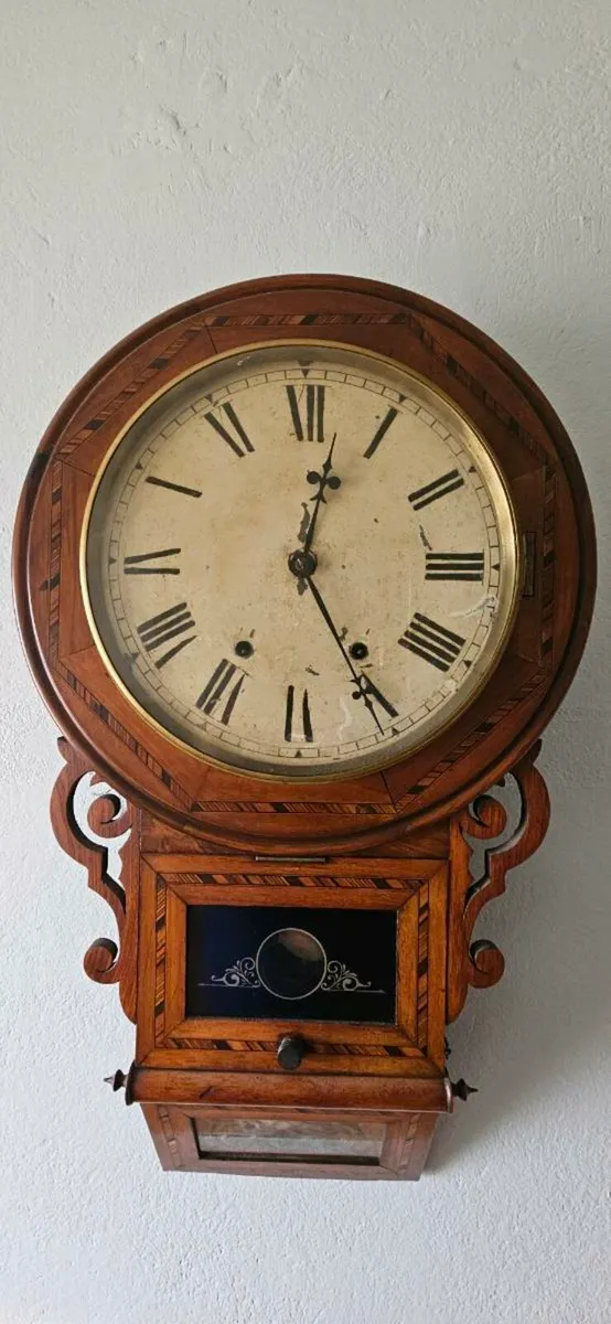 ANTIQUE CLOCK