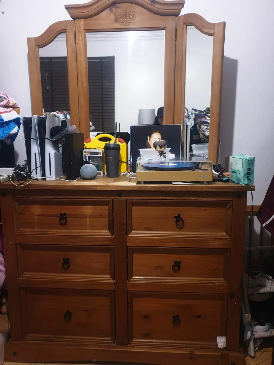 Drawer and mirror - Image 3