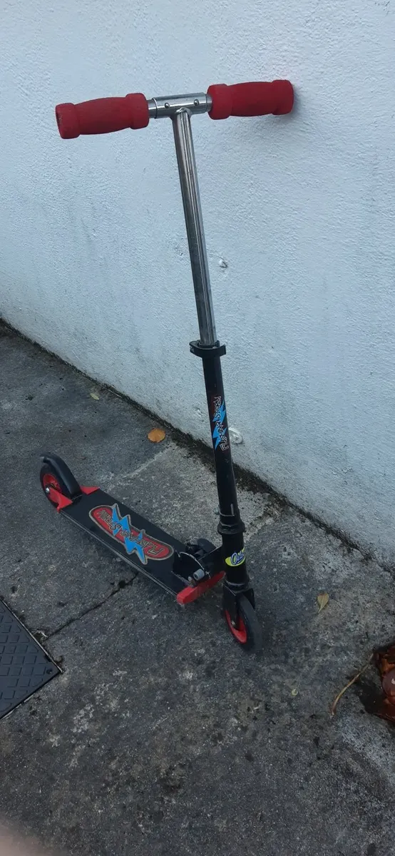 Kid's / teenage scooter - Image 2