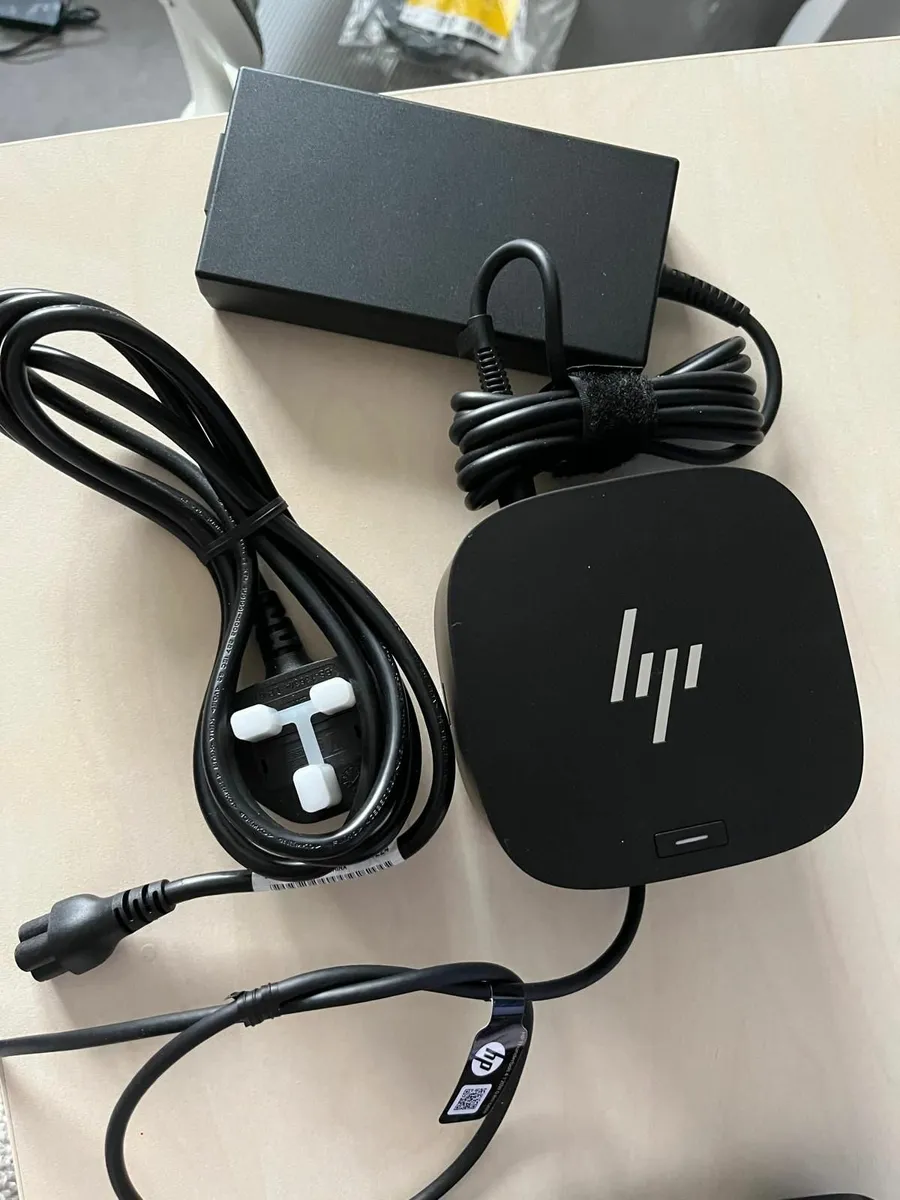 NEW - HP thunderbolt dock G4 120 W - Image 3