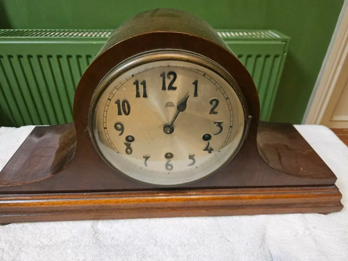 Mantle clock. FREE. - Image 1