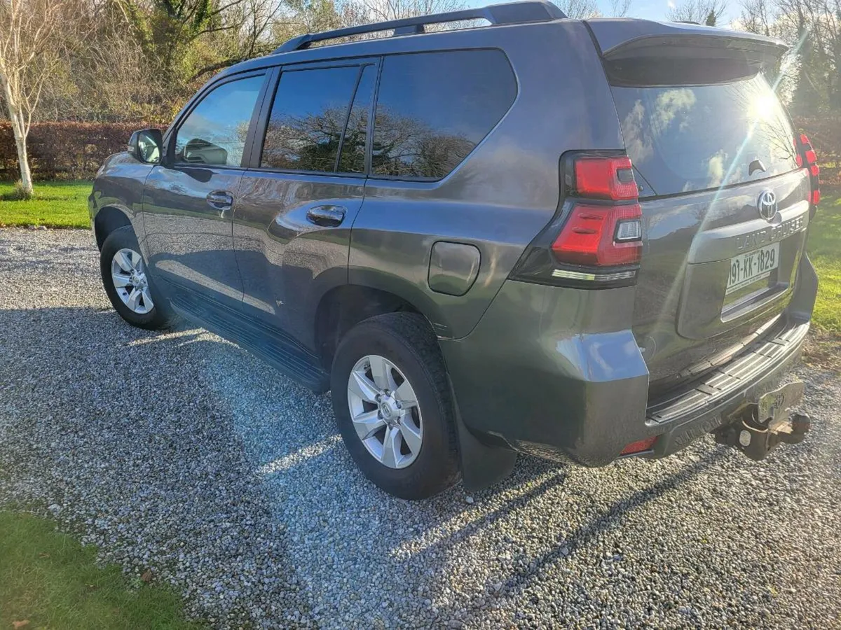 Toyota landcruiser auto - Image 3