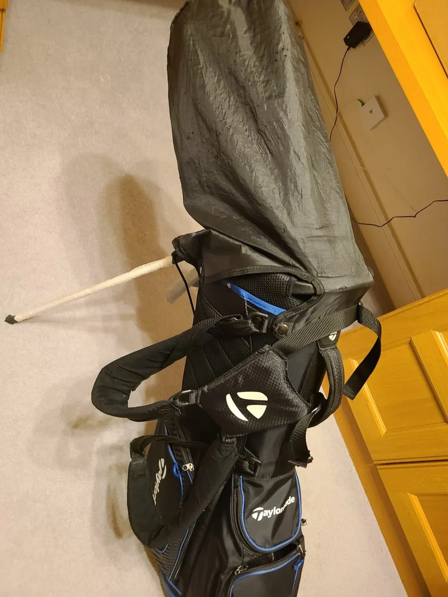 Taylormade golf stand bag - Image 1
