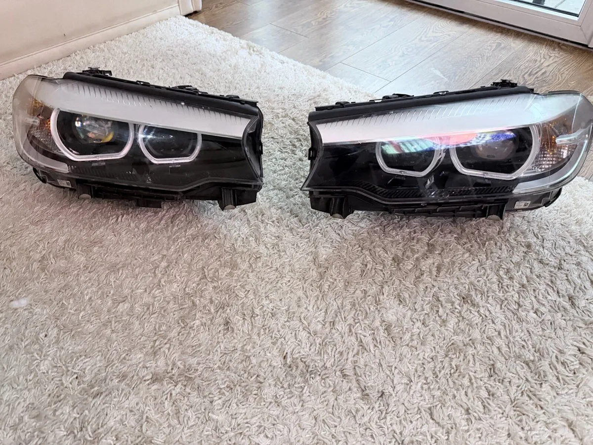 BMW 5 Series G30 Headlights - Image 1