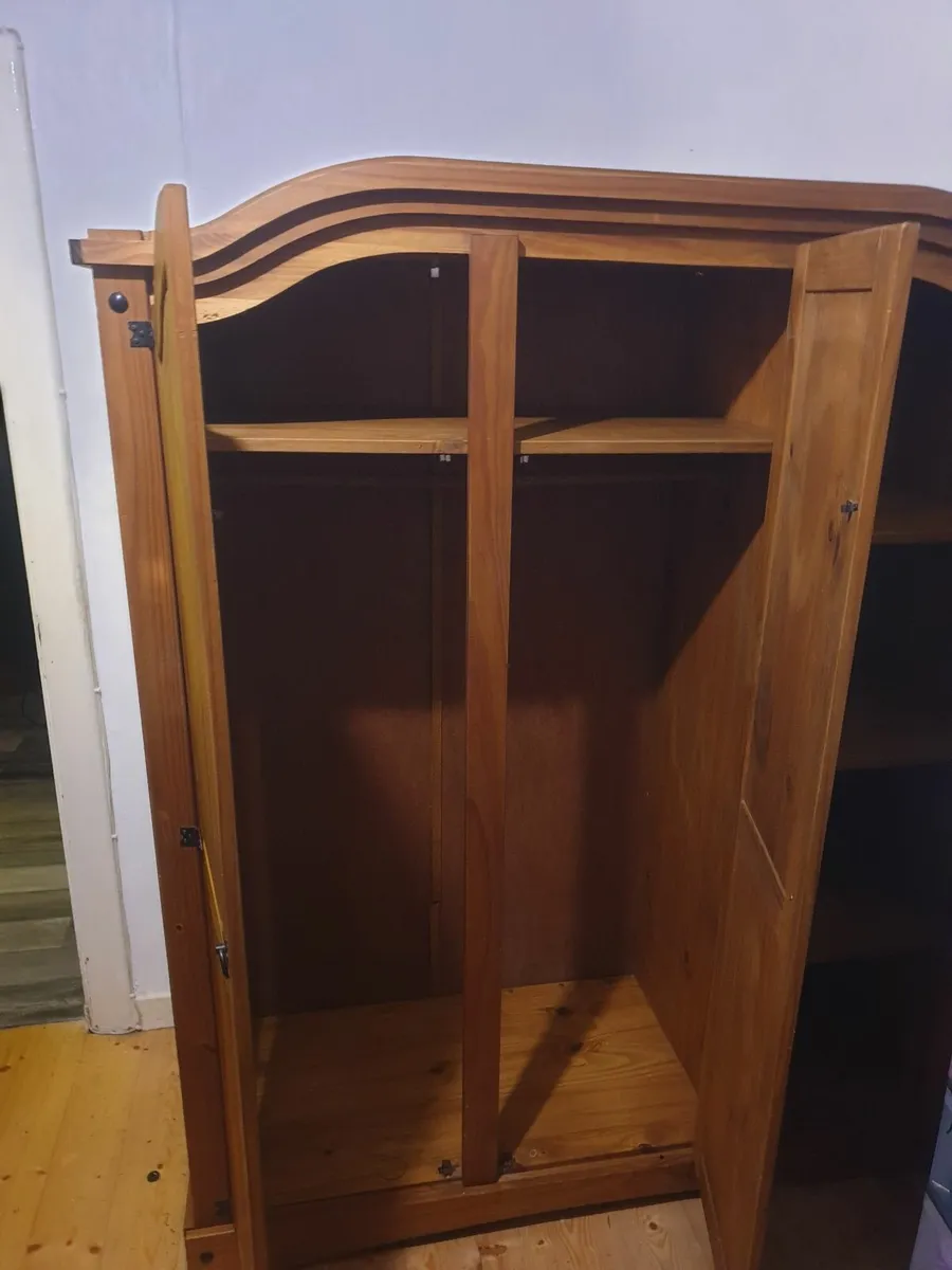Wardrobe - Image 2