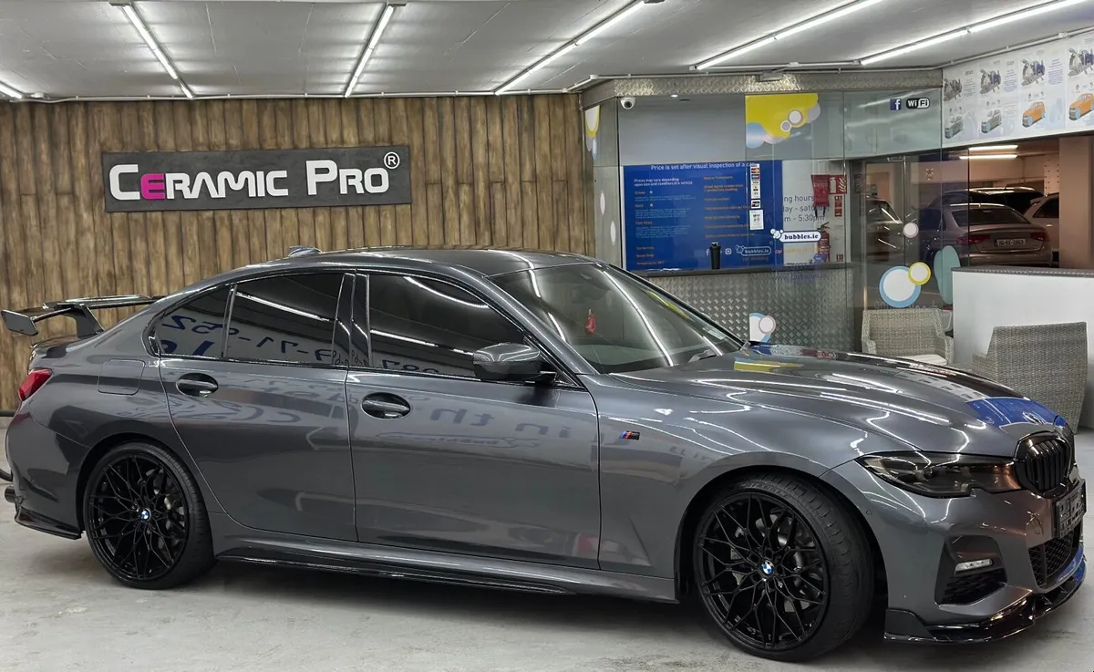 BMW 3-Series 2019 - Image 3